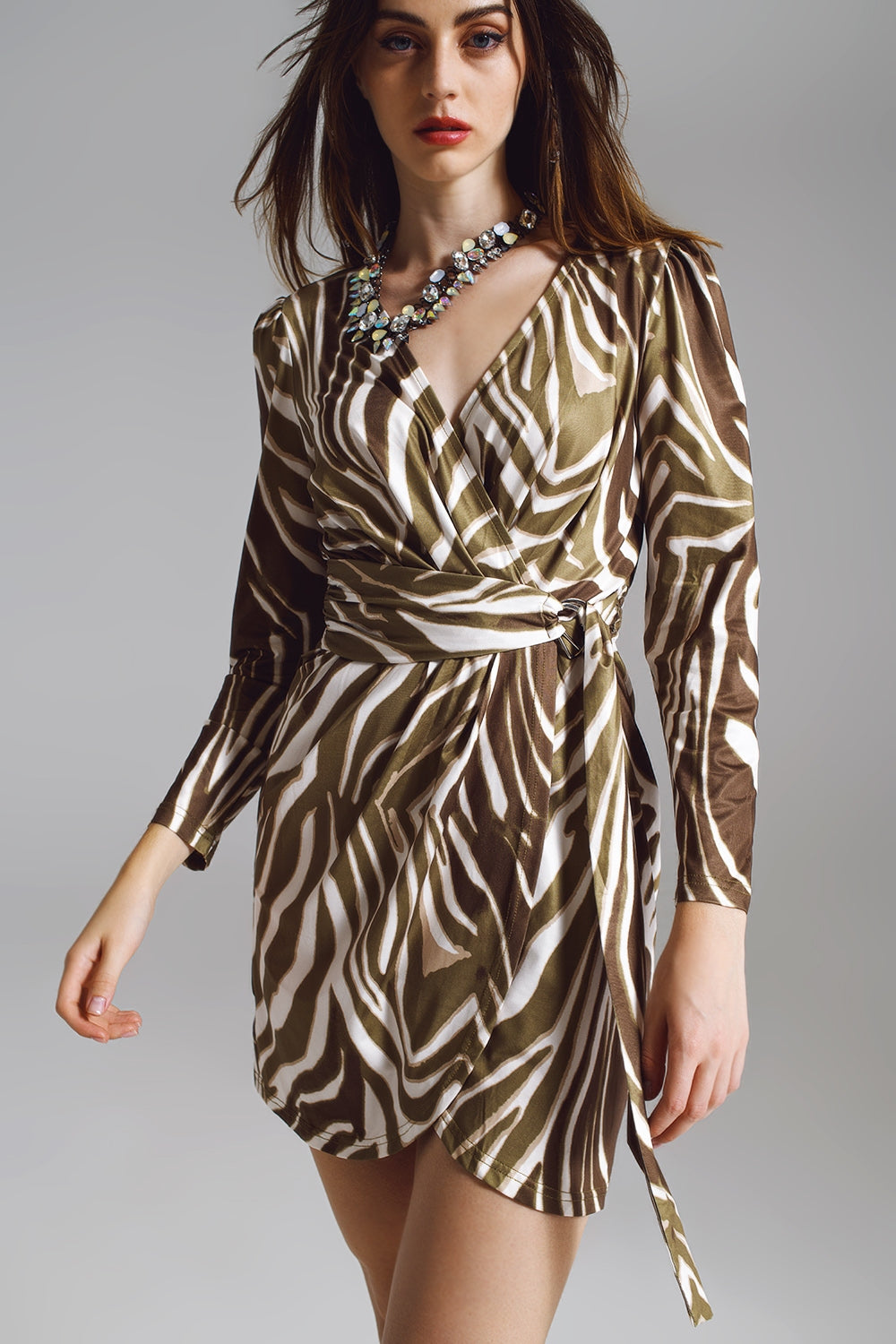 Q2 Vestido de manga longa com cinto estampado de zebra creme e verde-oliva