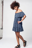 Vestido de praia midi azul marino com ombros descobertos