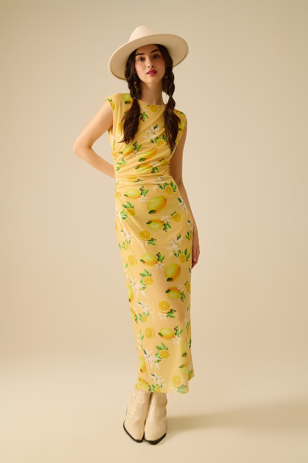 Q2 Vestido de tule com folhos laterais em estampado amarelo-limão