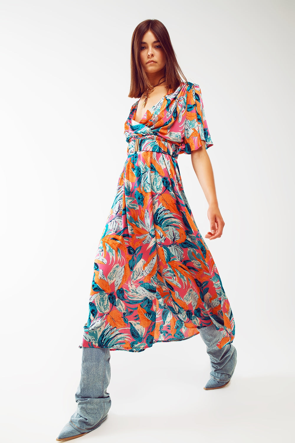 Q2 Vestido longo com estampa floral e cinto em laranja
