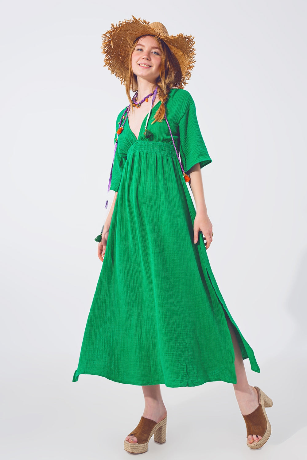 Q2 Vestido longo em V Texturizado Verde