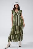 Q2 Vestido maxi com decote em V e saia em camadas em verde às riscas Tie-dye