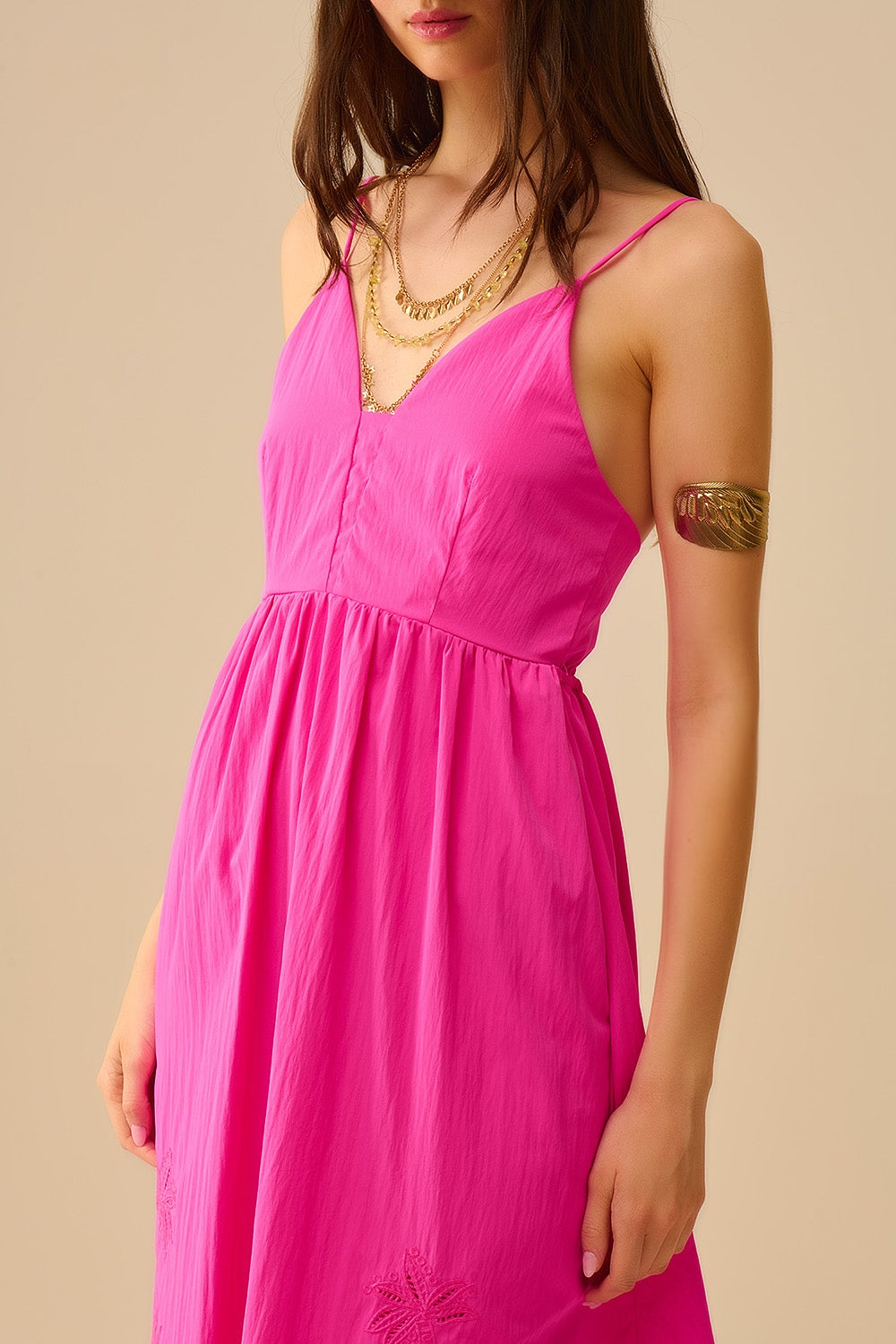 Vestido maxi Fucshia com palmas bordadas