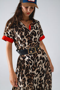 Vestido Maxi Leopardo com Botões e Detalhes Vermelhos