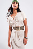 Vestido midi bege com detalhe de anel