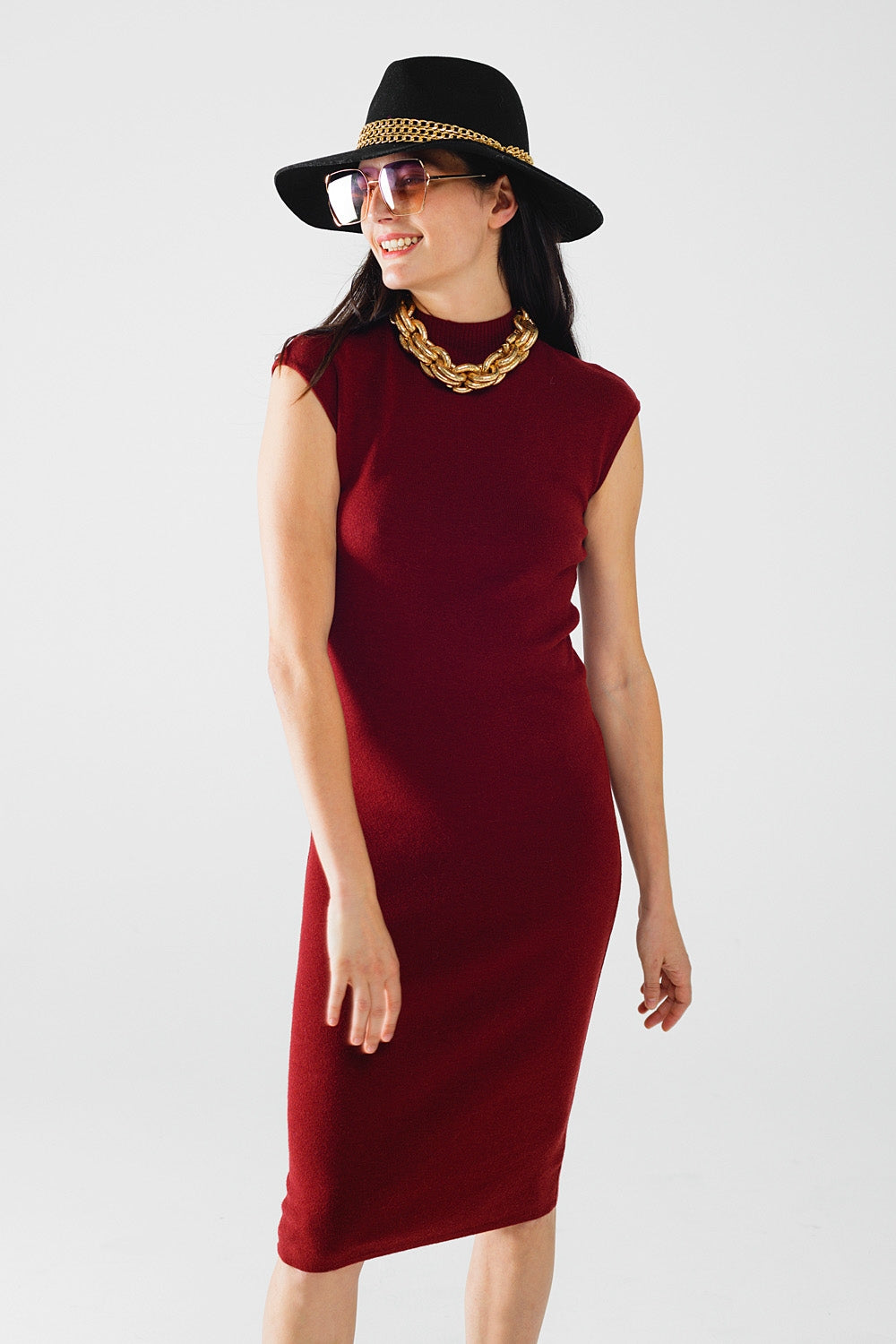 vestido midi bodycon sem mangas vinho