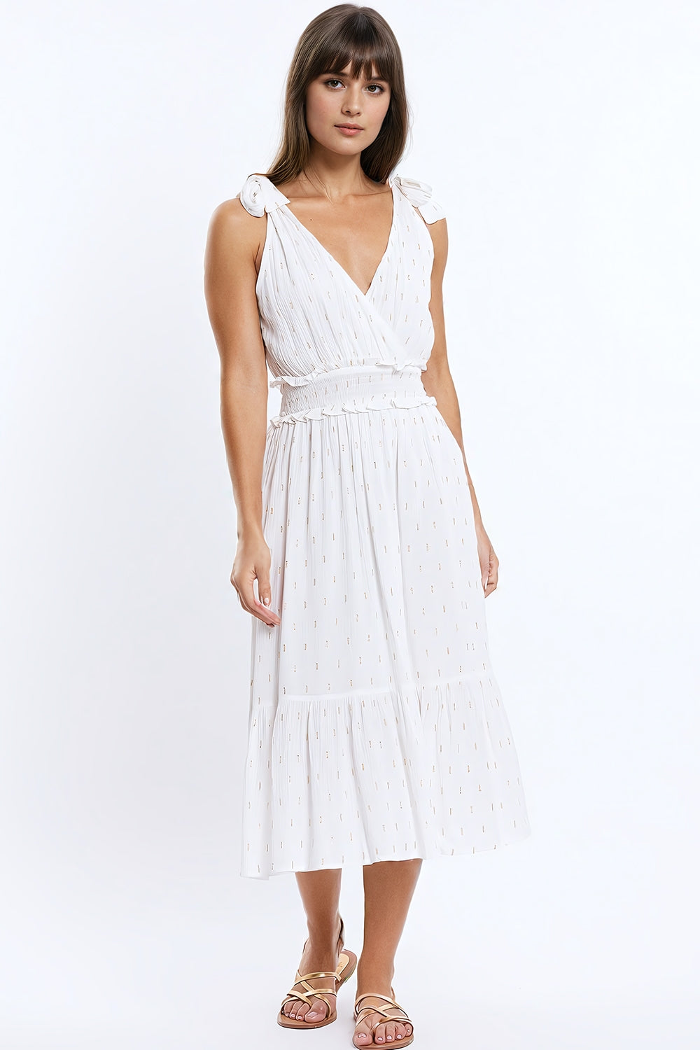 Q2 Vestido midi branco com cintura marcada e bolinhas douradas