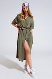Vestido midi caqui com botões mangas curtas e cinto a condizer