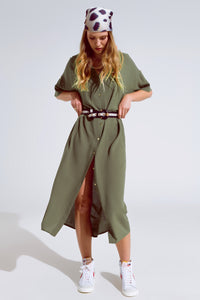 Vestido midi caqui com botões mangas curtas e cinto a condizer