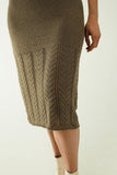 Vestido midi de malha caqui sem mangas com gola redonda