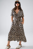 Vestido midi de manga curta com camisa e cinto em estampado leopardo