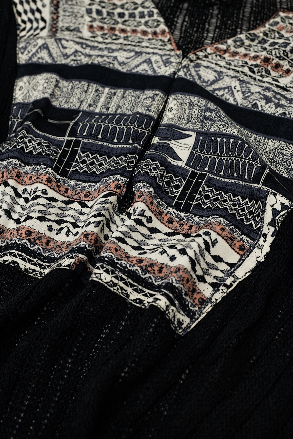 Vestido Midi de Rib com Detalhes de Estampa Tribal e Cinto