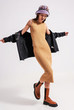 Q2 Vestido midi nervurado com decote redondo em bege