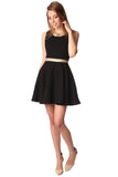 Q2 Vestido skater en tejido texturizado negro con detalle de cinturon