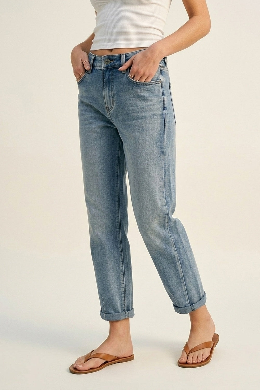 Q2 Vintage Wash Mom-fit Stretch Jeans