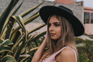 Chapéu Alexa (camel e preto)