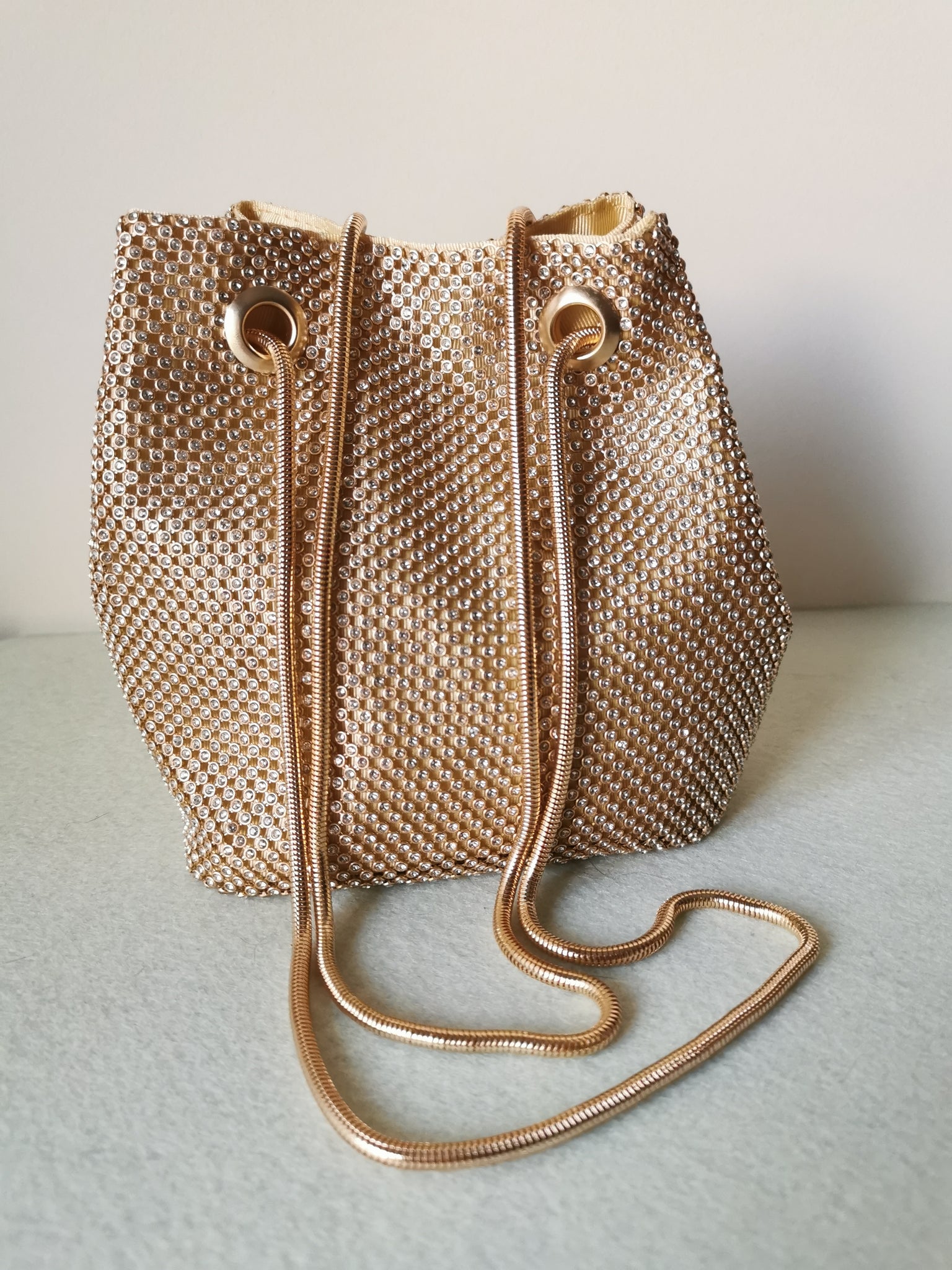 Mini bucket bag