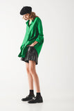 Camisa oversize em verde negrito