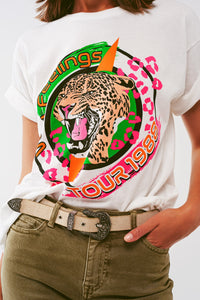 Camiseta com logo estampa de tigre em branco