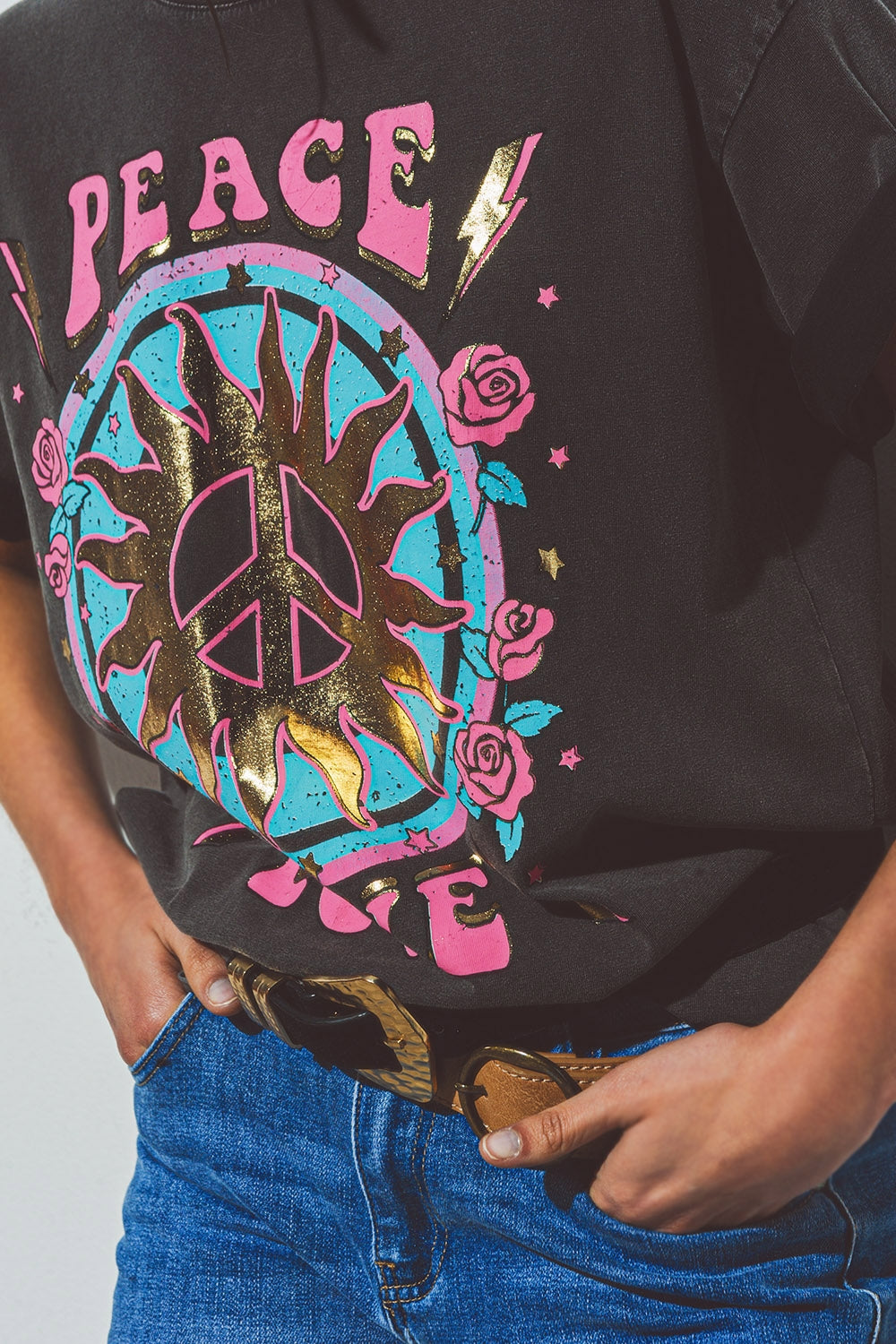 T-SHIRT com impressão Peace and Love frontal em cinzento