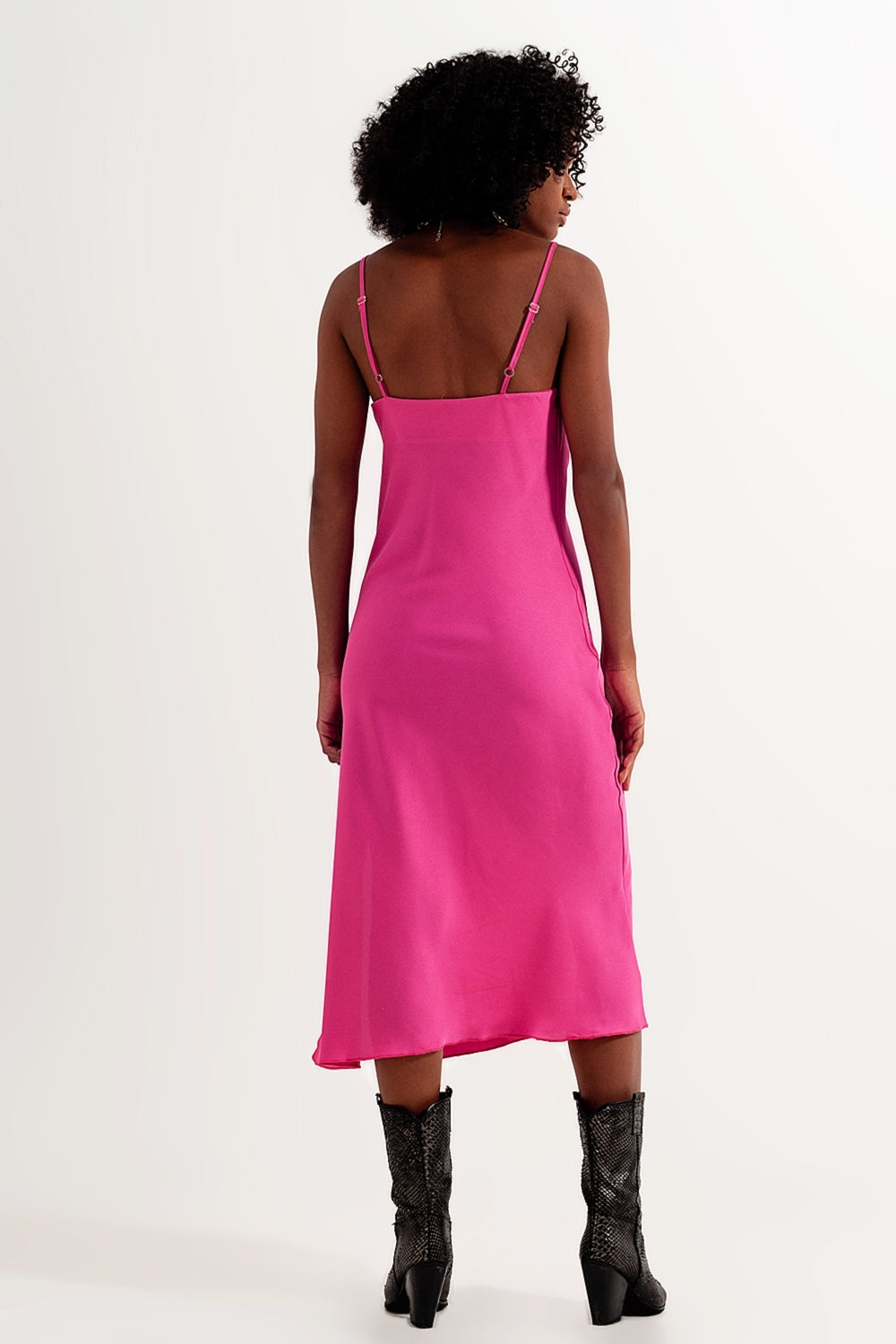 Vestido de cetim brilhante Midi em fucshia