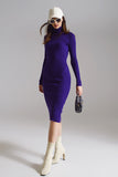 Q2 Vestido de malha midi bodycon com gola alta em roxo