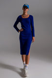 Vestido de malha midi com decote quadrado em azul