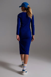 Vestido de malha midi com decote quadrado em azul